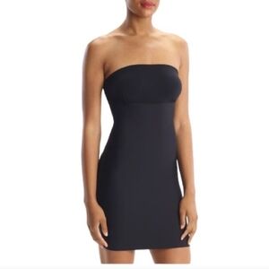 Spanx Hide And Sleek Strapless Full Slip Black Size Medium